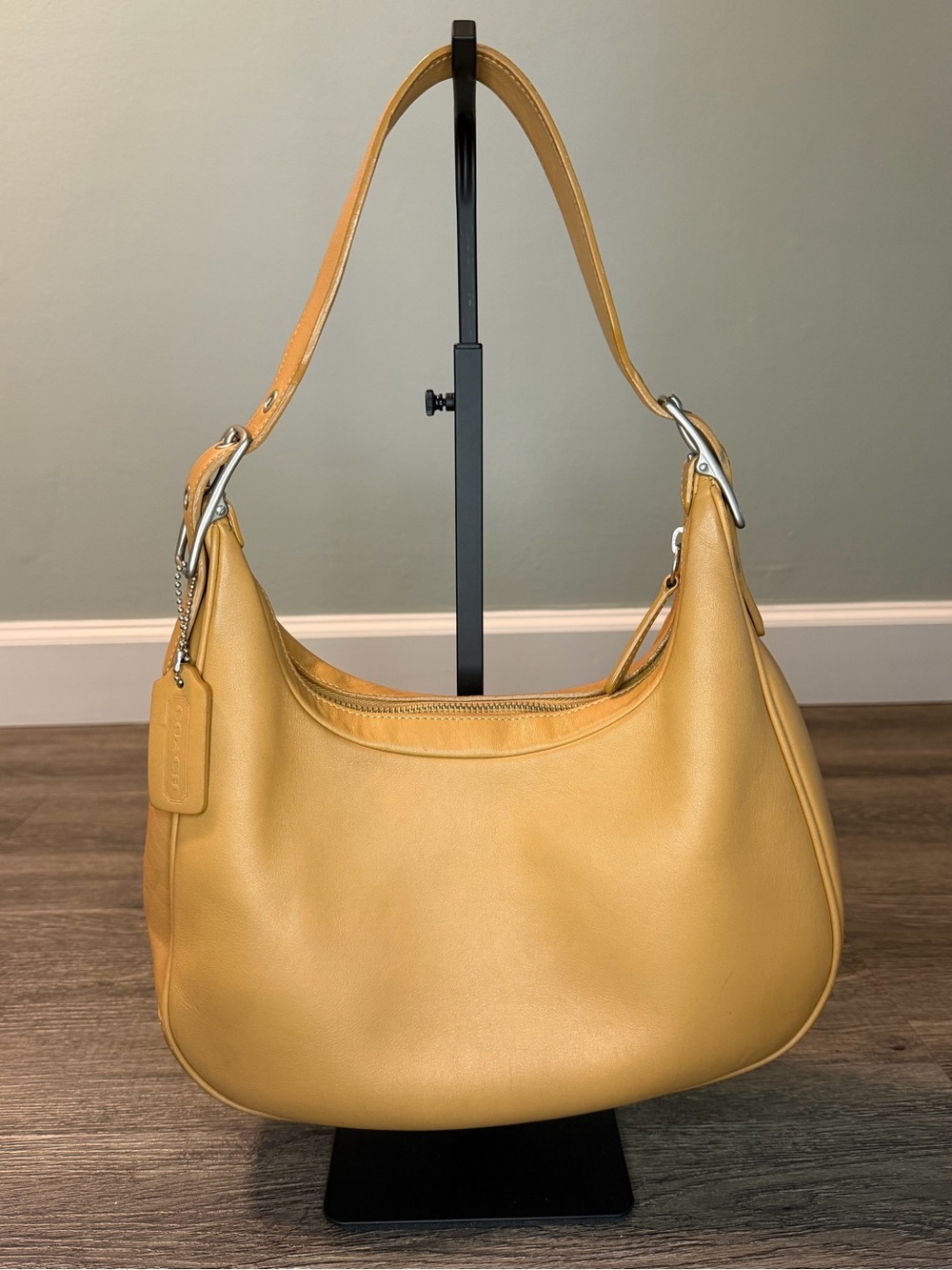Coach Legacy West Zoe Hobo - Picture 2 of 16